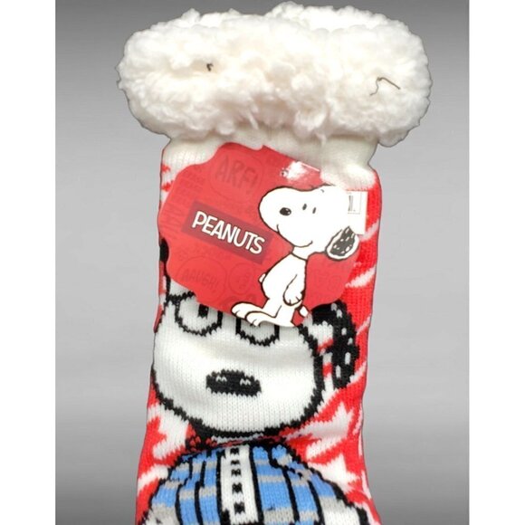 NWT Snoopy Slipper Socks Peanuts Sherpa Lined No Slip Grips One Sz Gift - Picture 5 of 9